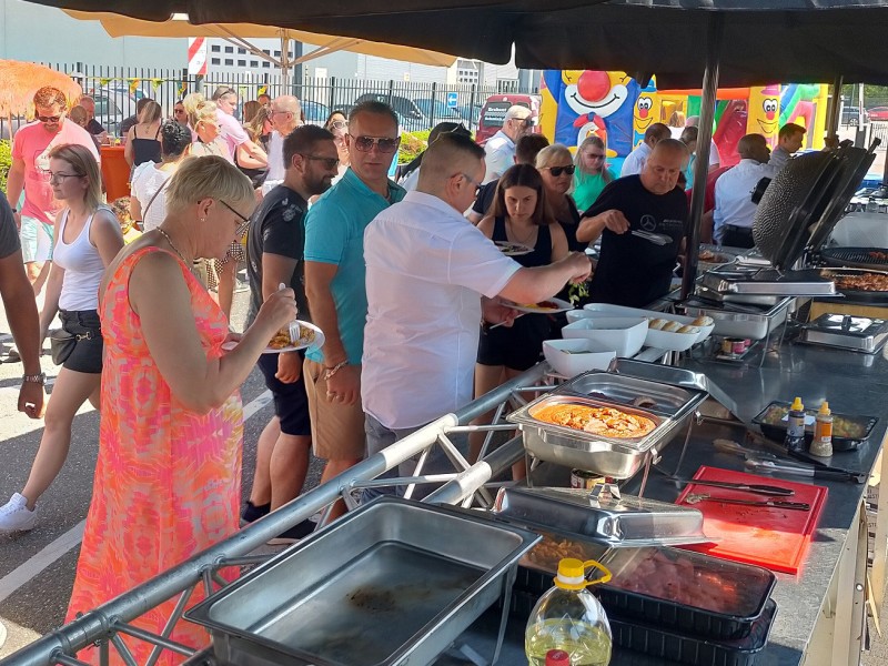 Familie_BBQ_uitgesneden